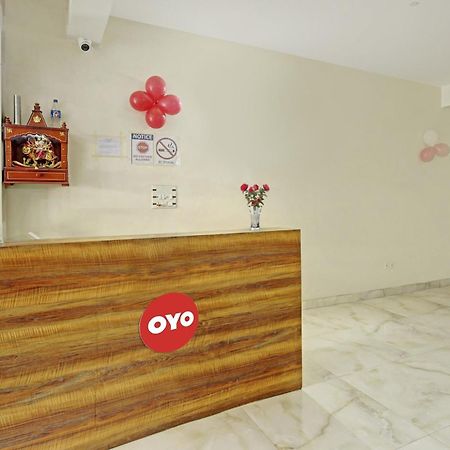 Hotel O A.K Palace Ню Делхи Екстериор снимка