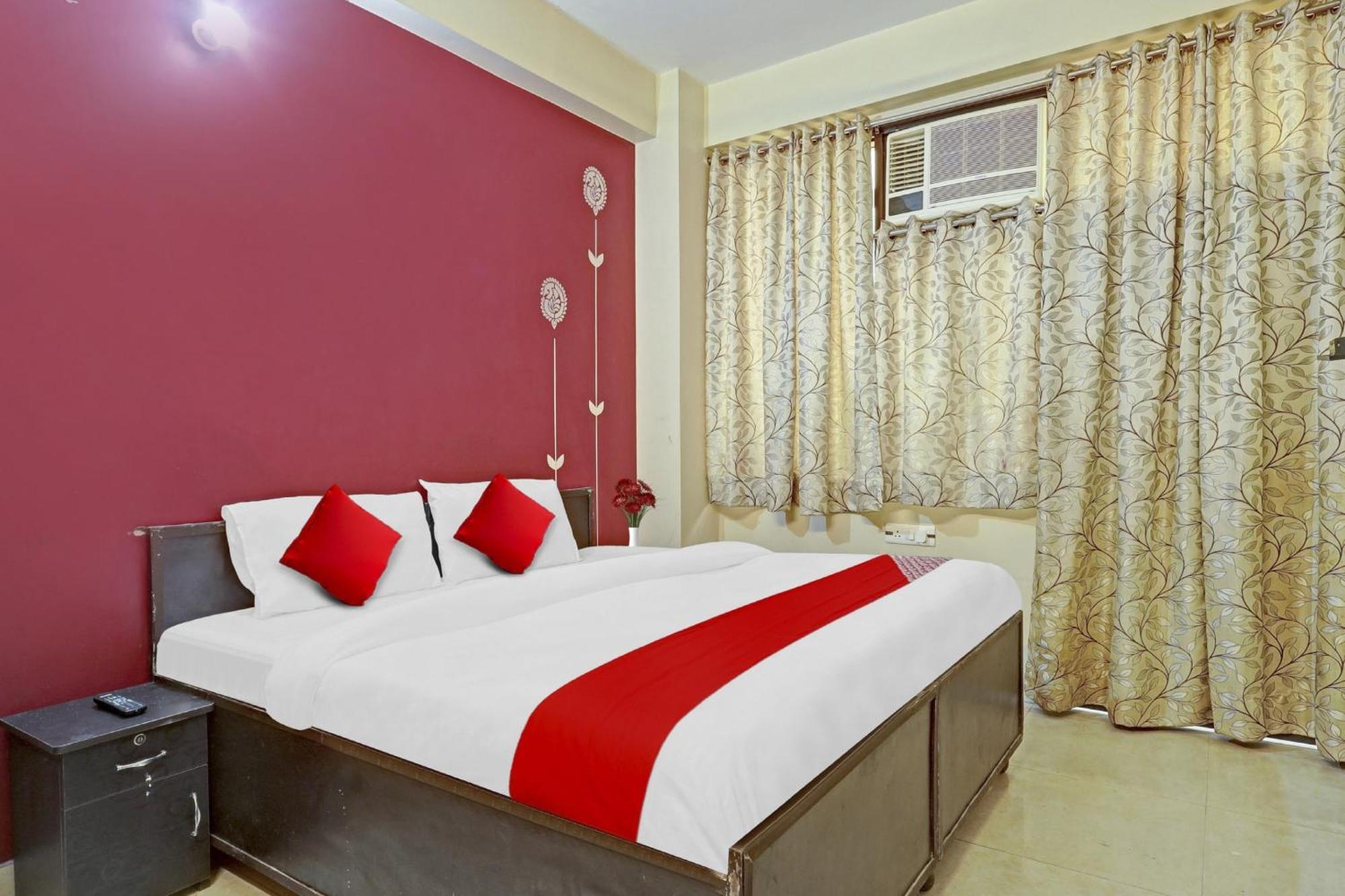 Hotel O A.K Palace Ню Делхи Екстериор снимка