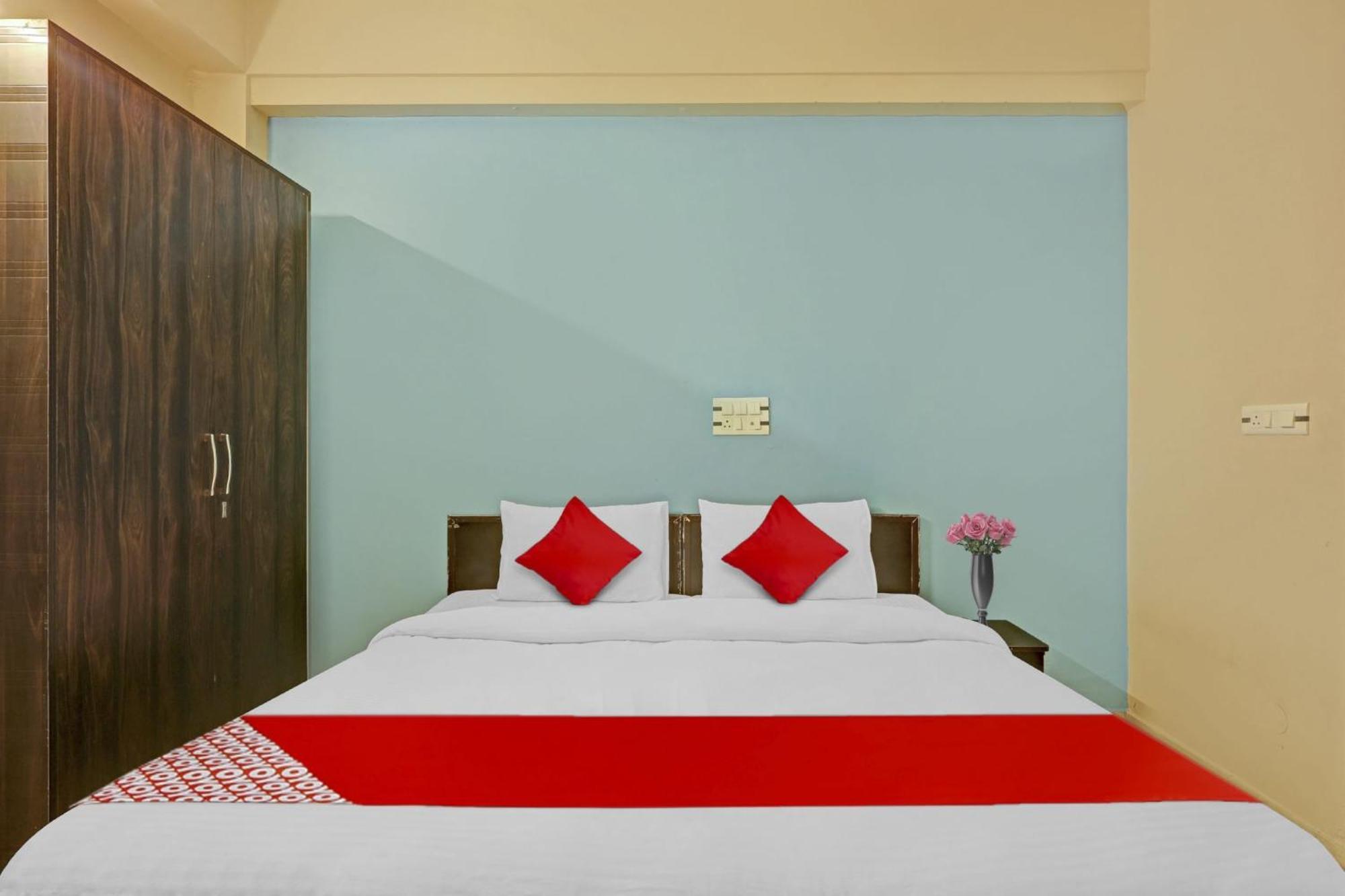 Hotel O A.K Palace Ню Делхи Екстериор снимка
